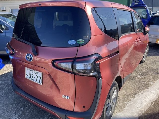 TOYOTA SIENTA HYBRID 2016 Image 31