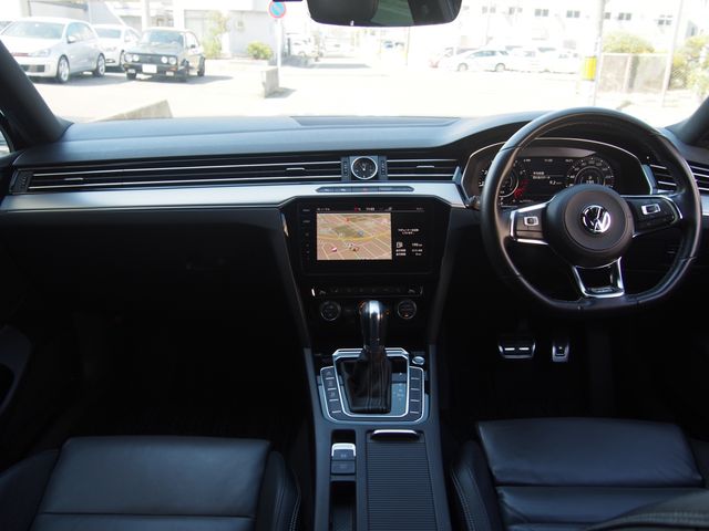 VOLKSWAGEN PASSAT VA 2017 Image 31