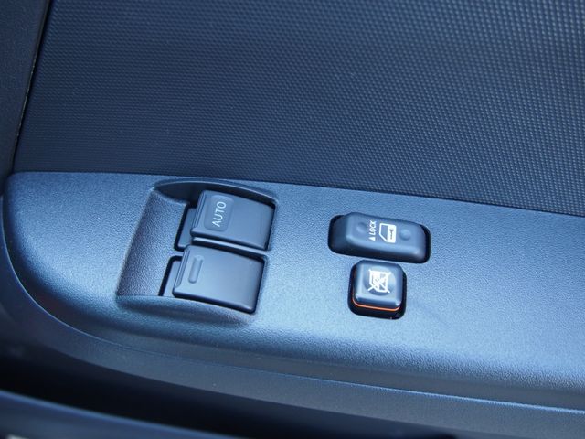 TOYOTA HIACE COMMUTER 2026 Image 31