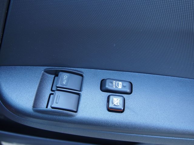 TOYOTA HIACE VAN 4WD 2026 Image 31