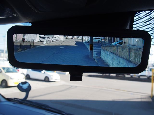 TOYOTA HIACE VAN 4WD 2026 Image 31