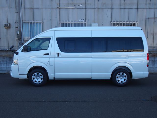 TOYOTA HIACE VAN 4WD 2026 Image 31