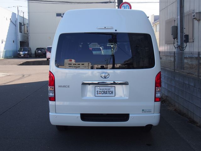 TOYOTA HIACE VAN 4WD 2026 Image 31