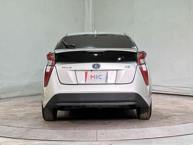 TOYOTA PRIUS 2016 Image 31