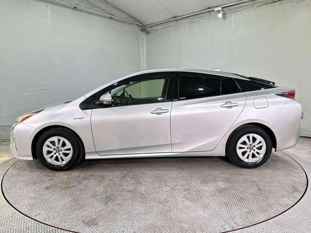 TOYOTA PRIUS 2016 Image 31