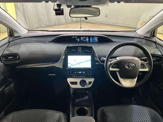 TOYOTA PRIUS 2016 Image 31