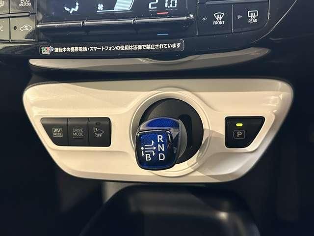 TOYOTA PRIUS 2016 Image 31