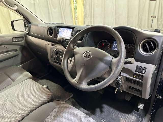 NISSAN NV350 CARAVAN 2020 Image 31
