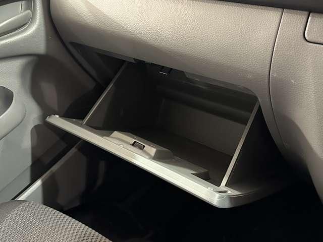 NISSAN NV350 CARAVAN 2020 Image 31