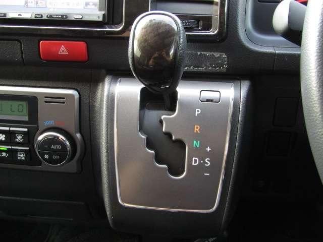 TOYOTA REGIUSACE VAN 2WD 2016 Image 31