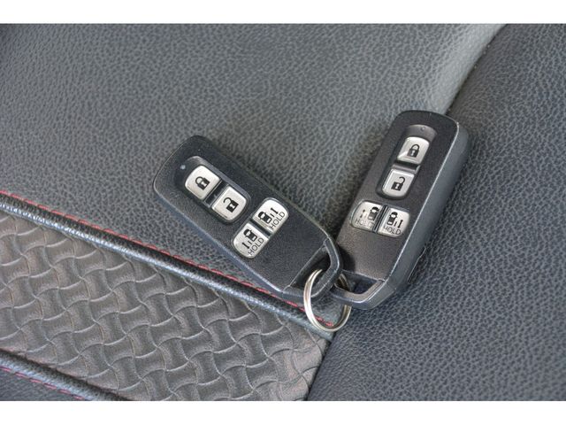 HONDA N BOX CUSTOM 2021 Image 31