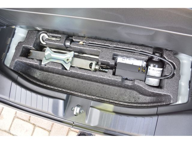 HONDA N BOX CUSTOM 2021 Image 31