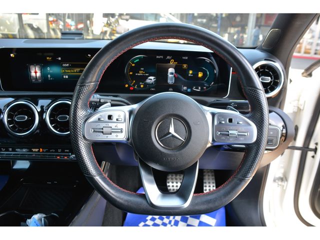 MERCEDES BENZ A CLAS 2019 Image 31