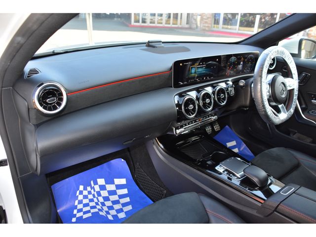 MERCEDES BENZ A CLAS 2019 Image 31