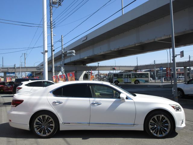 TOYOTA LEXUS LS600H 2015 Image 31