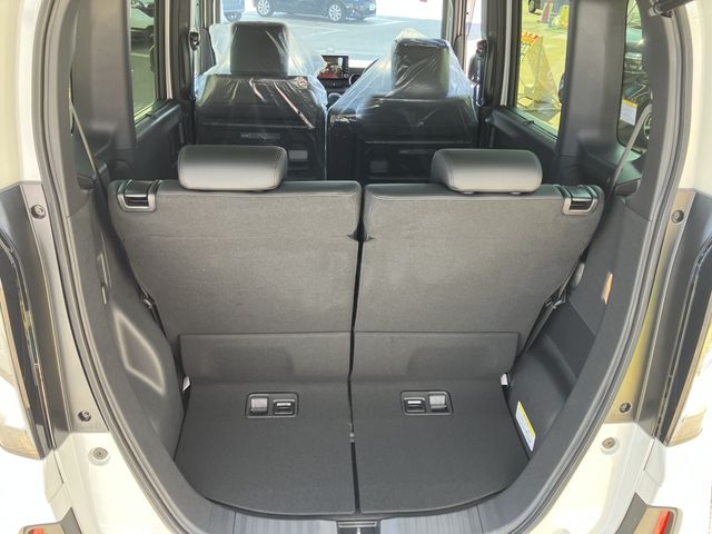 HONDA N BOX CUSTOM 2026 Image 31