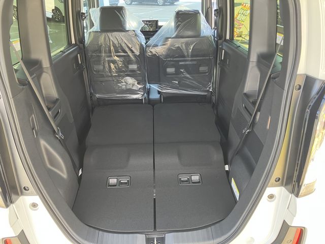 HONDA N BOX CUSTOM 2026 Image 31