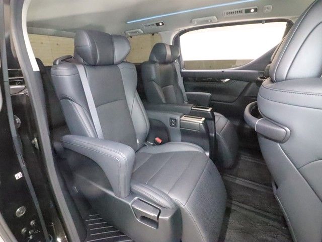 TOYOTA ALPHARD 2023 Image 31