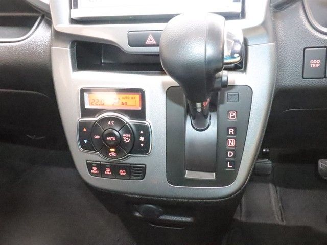 SUZUKI SOLIO 2015 Image 31