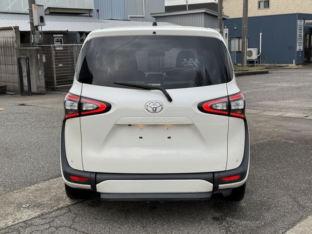 TOYOTA SIENTA 2018 Image 31