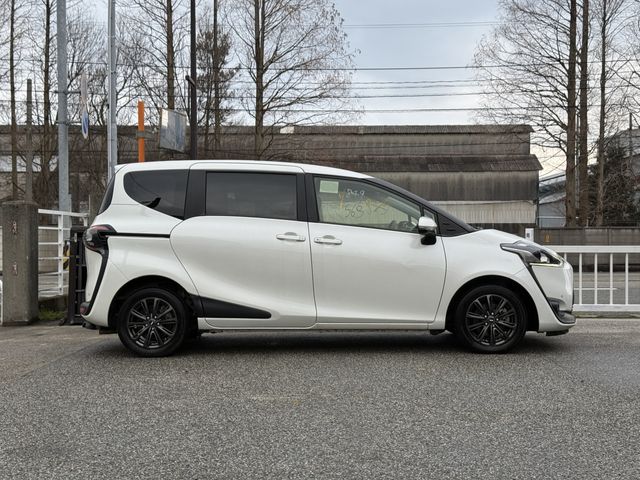 TOYOTA SIENTA 2018 Image 31