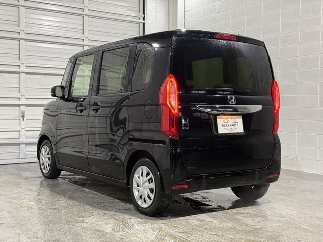 HONDA N BOX 2022 Image 31