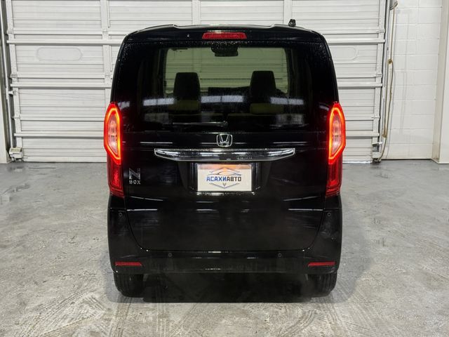 HONDA N BOX 2022 Image 31