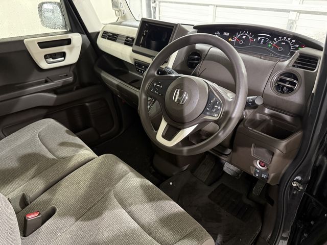 HONDA N BOX 2022 Image 31