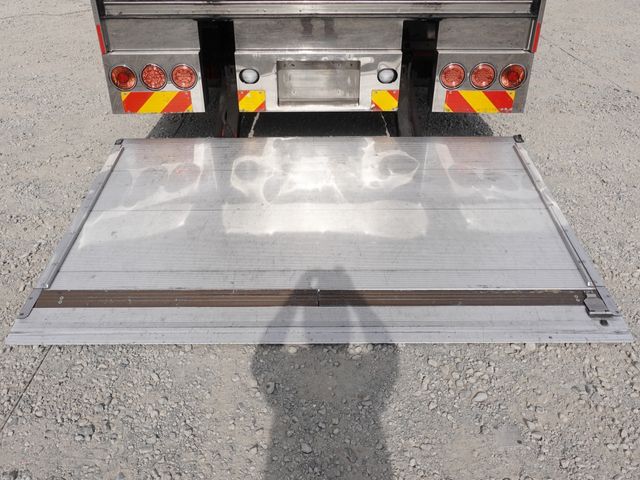 NISSAN DIESEL QUON 2013 Image 31