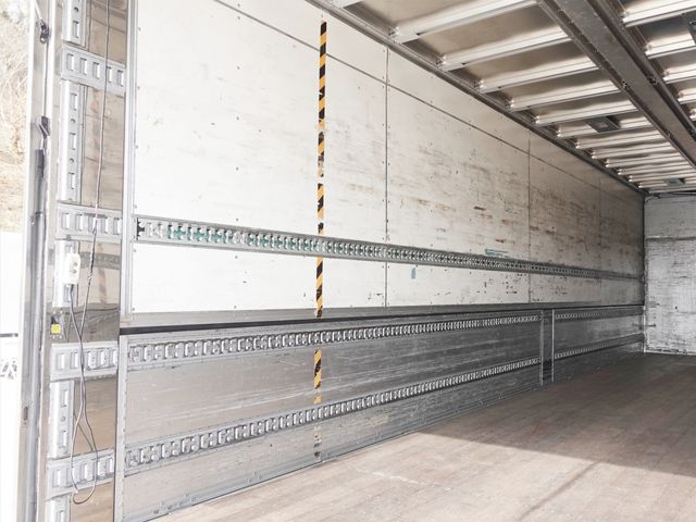 NISSAN DIESEL QUON 2013 Image 31