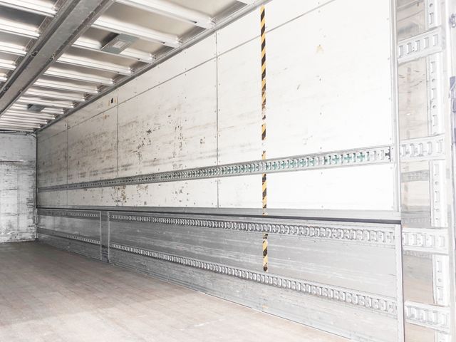 NISSAN DIESEL QUON 2013 Image 31