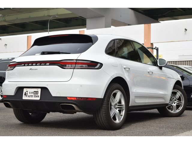 PORSCHE MACAN 2021 Image 31