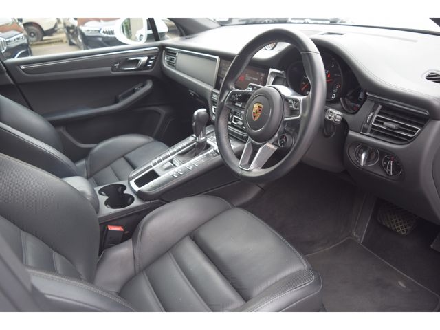 PORSCHE MACAN 2021 Image 31