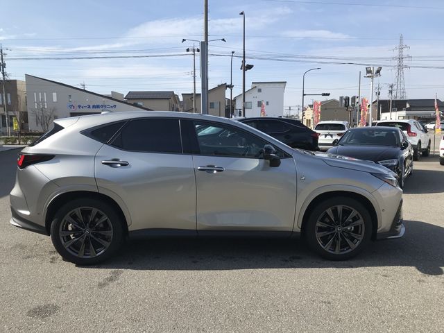 TOYOTA LEXUS NX350H AWD 2021 Image 31