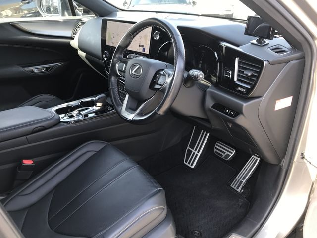 TOYOTA LEXUS NX350H AWD 2021 Image 31