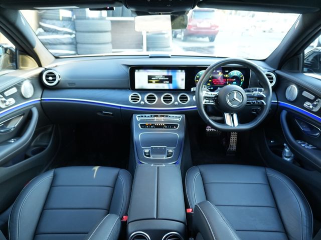 MERCEDES BENZ E SEDA 2023 Image 31