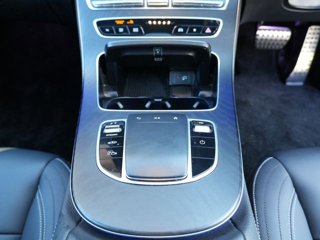 MERCEDES BENZ E SEDA 2023 Image 31