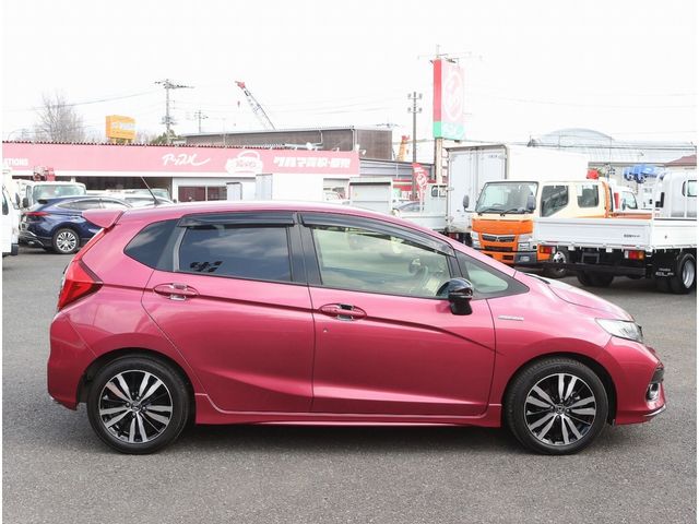 HONDA FIT HYBRID 2018 Image 31