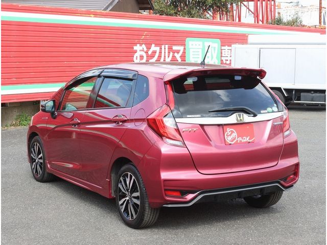 HONDA FIT HYBRID 2018 Image 31