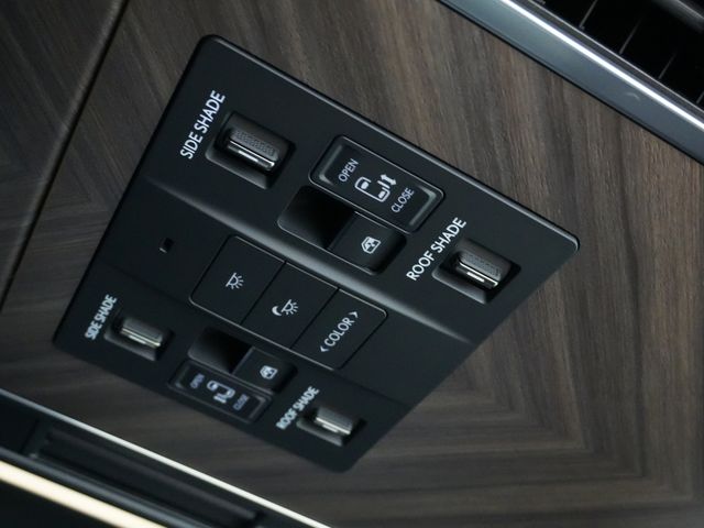 TOYOTA LEXUS LM500H 2024 Image 31