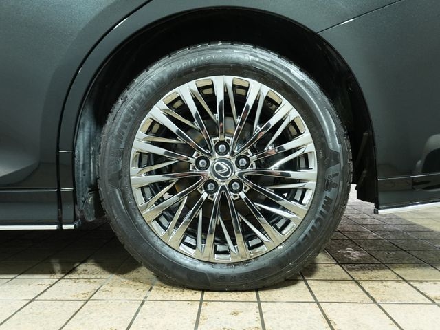 TOYOTA LEXUS LM500H 2024 Image 31