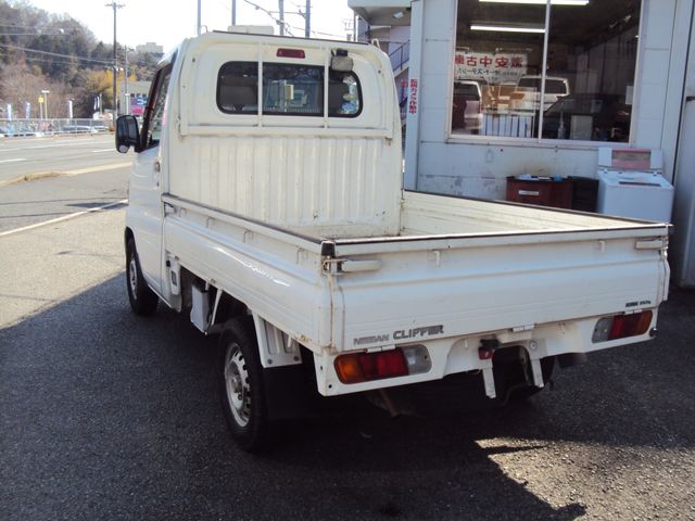 NISSAN CLIPPER TRUCK 2010 Image 31
