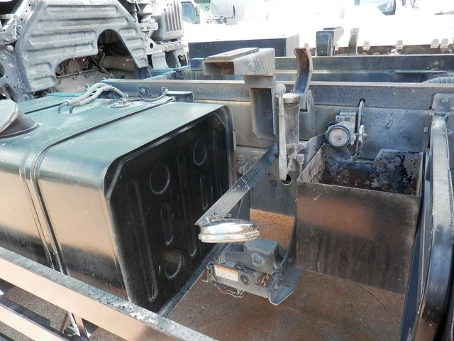 HINO PROFIA 2005 Image 31