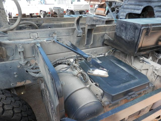 HINO PROFIA 2005 Image 31