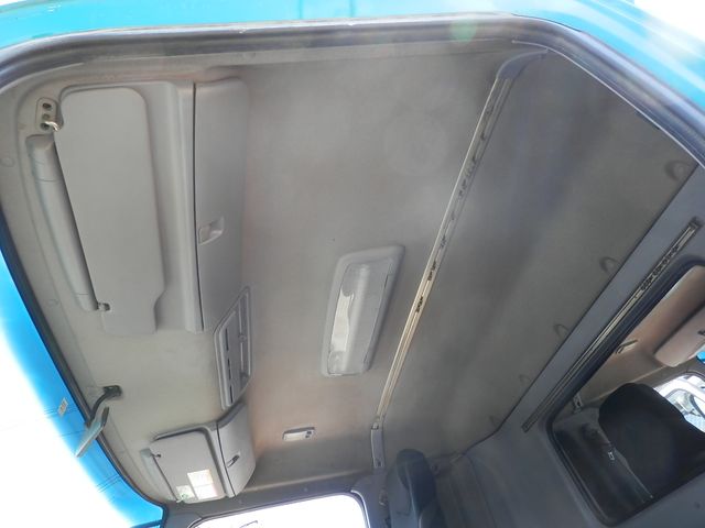 HINO PROFIA 2005 Image 31