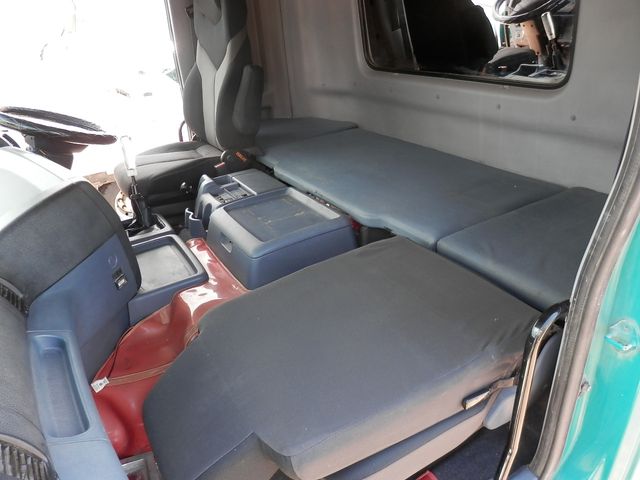 HINO PROFIA 2005 Image 31