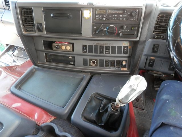 HINO PROFIA 2005 Image 31