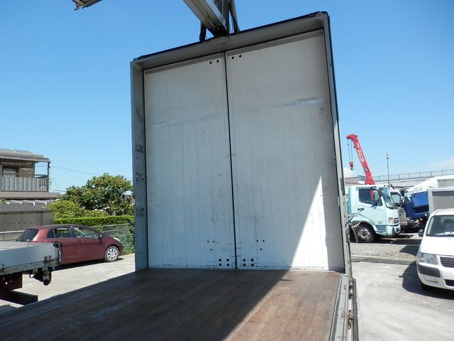 HINO PROFIA 2009 Image 31