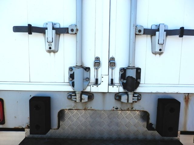 HINO PROFIA 2009 Image 31