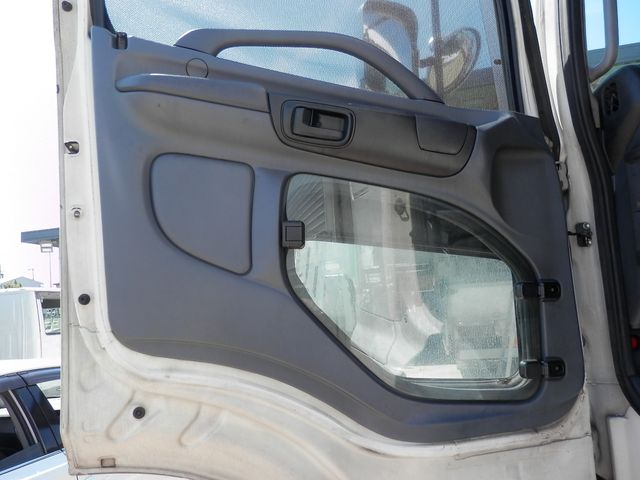 HINO PROFIA 2009 Image 31